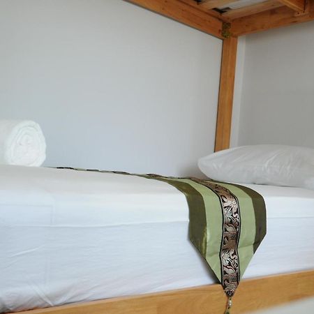 D.Samui Hostel Csaveng-part Kültér fotó