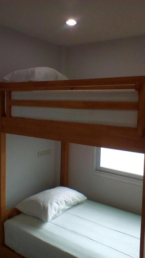 D.Samui Hostel Csaveng-part Kültér fotó