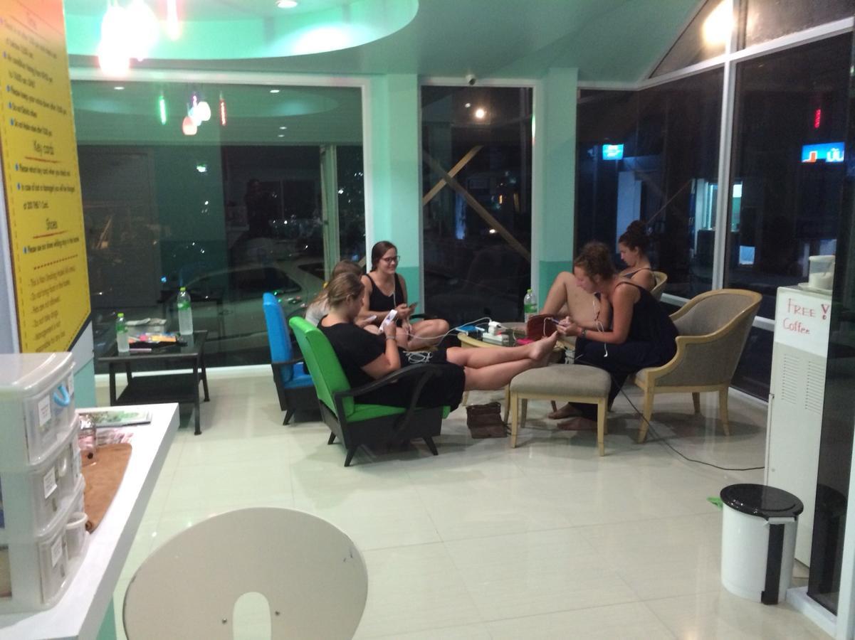 D.Samui Hostel Csaveng-part Kültér fotó