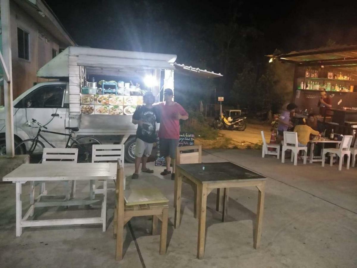 D.Samui Hostel Csaveng-part Kültér fotó