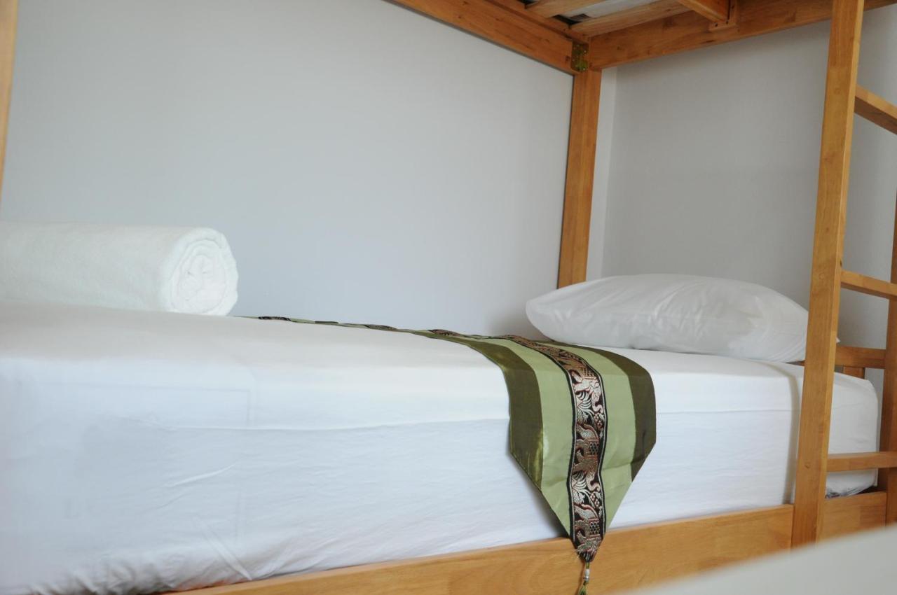 D.Samui Hostel Csaveng-part Kültér fotó